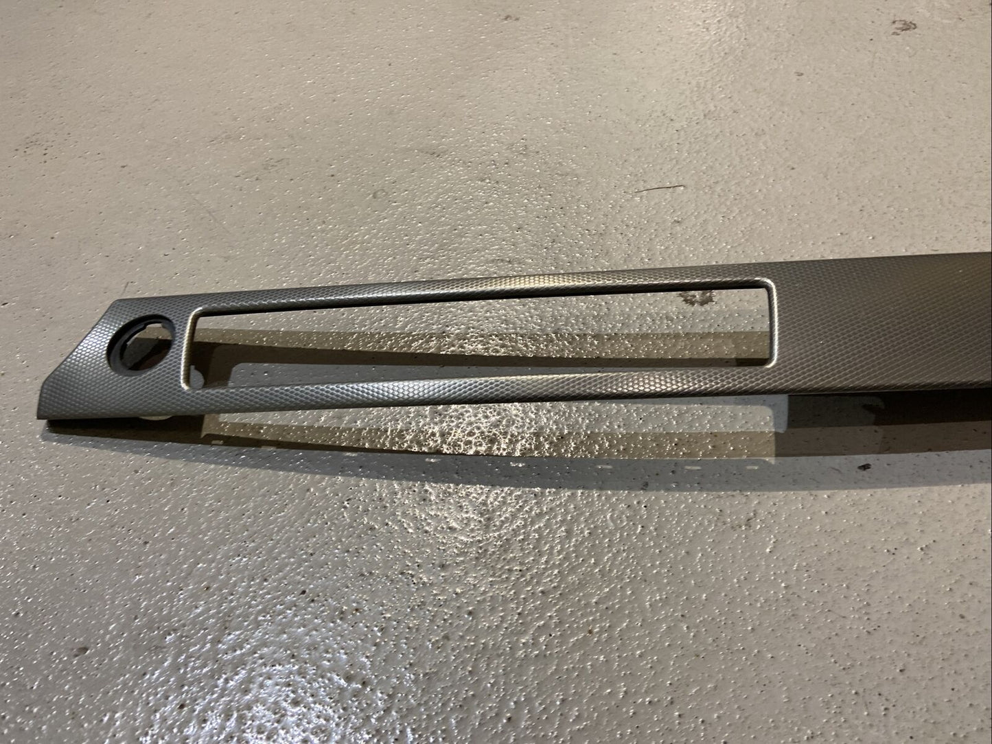 BMW E92 E93 E90 E91 Alu Glaciersilber Dekorleiste Blende hinten 8049049