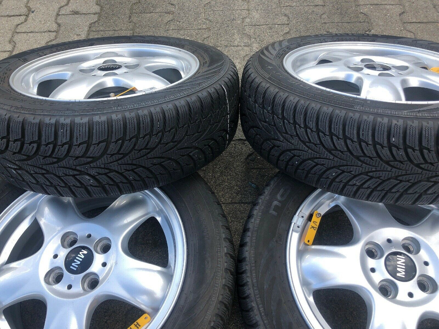 ORIG MINI COOPER R56 R50 Alufelgen 5 Star Winterreifen 175 65 R15 84T TN 6768498