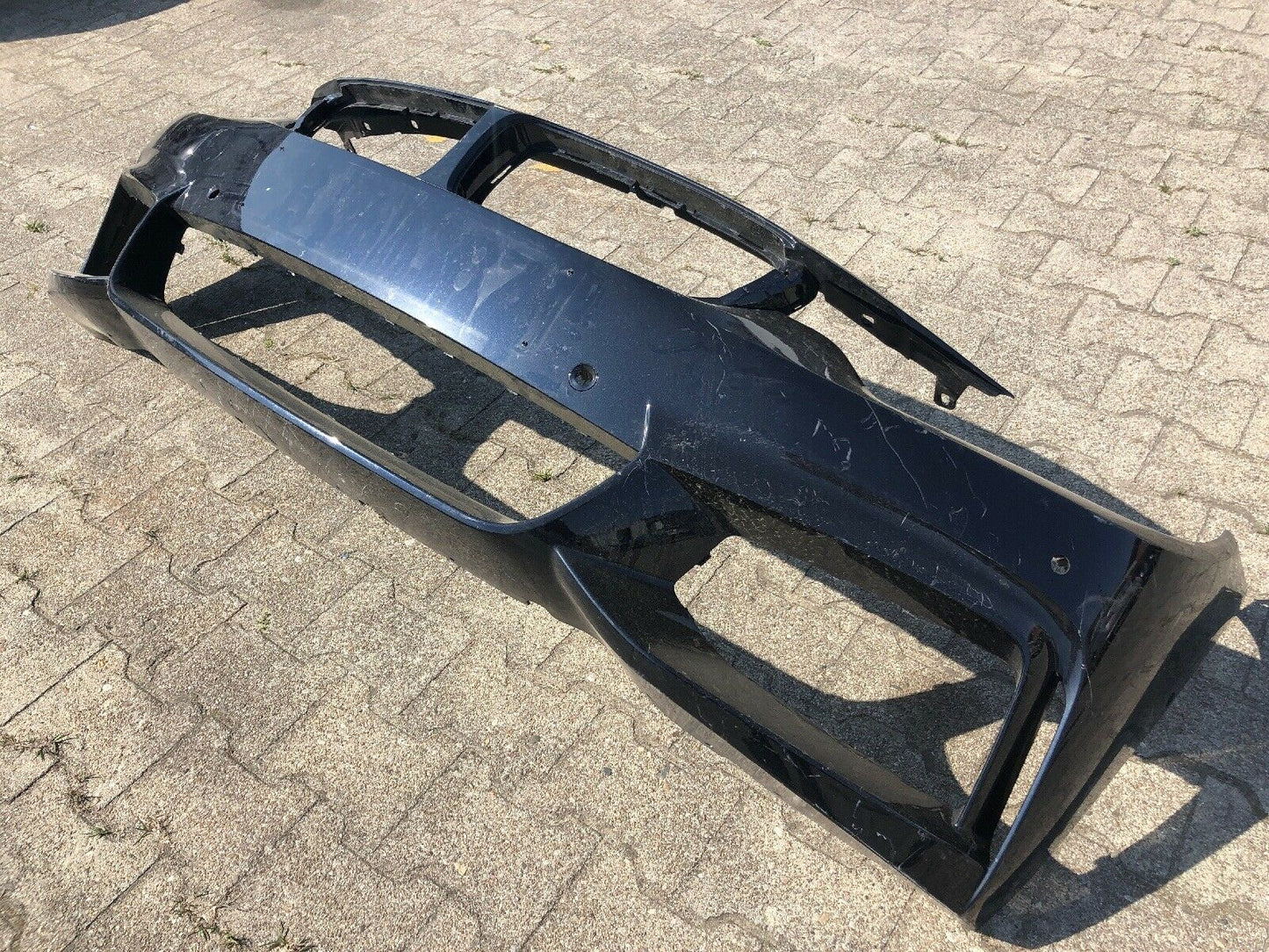 ORIG. BMW F32 F33 F36 M PAKET Stoßstange mit PDC + Parkassistent OHNE SWR LÖCHER