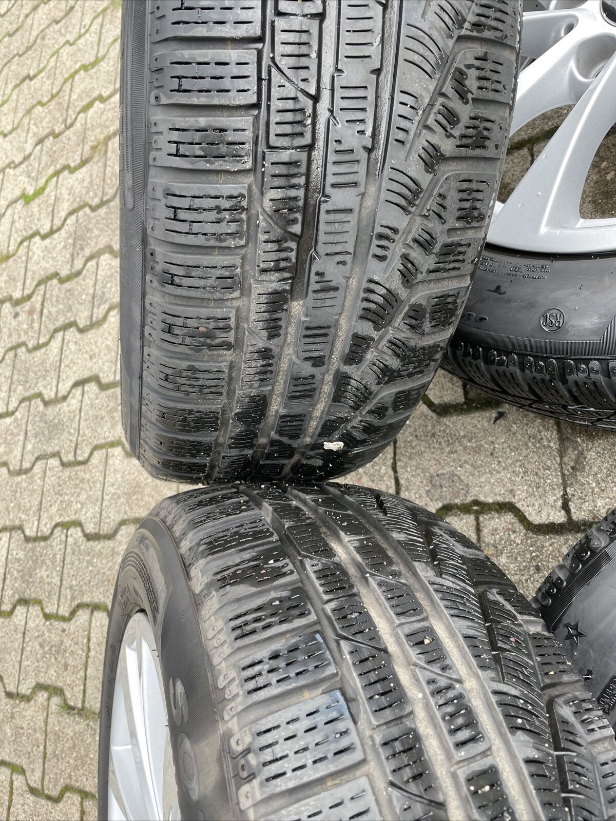 BMW F34 GT Alufelgen Styling 395 WINTERREIFEN RSC PIRELLI 225 55 R17 97H 6859025