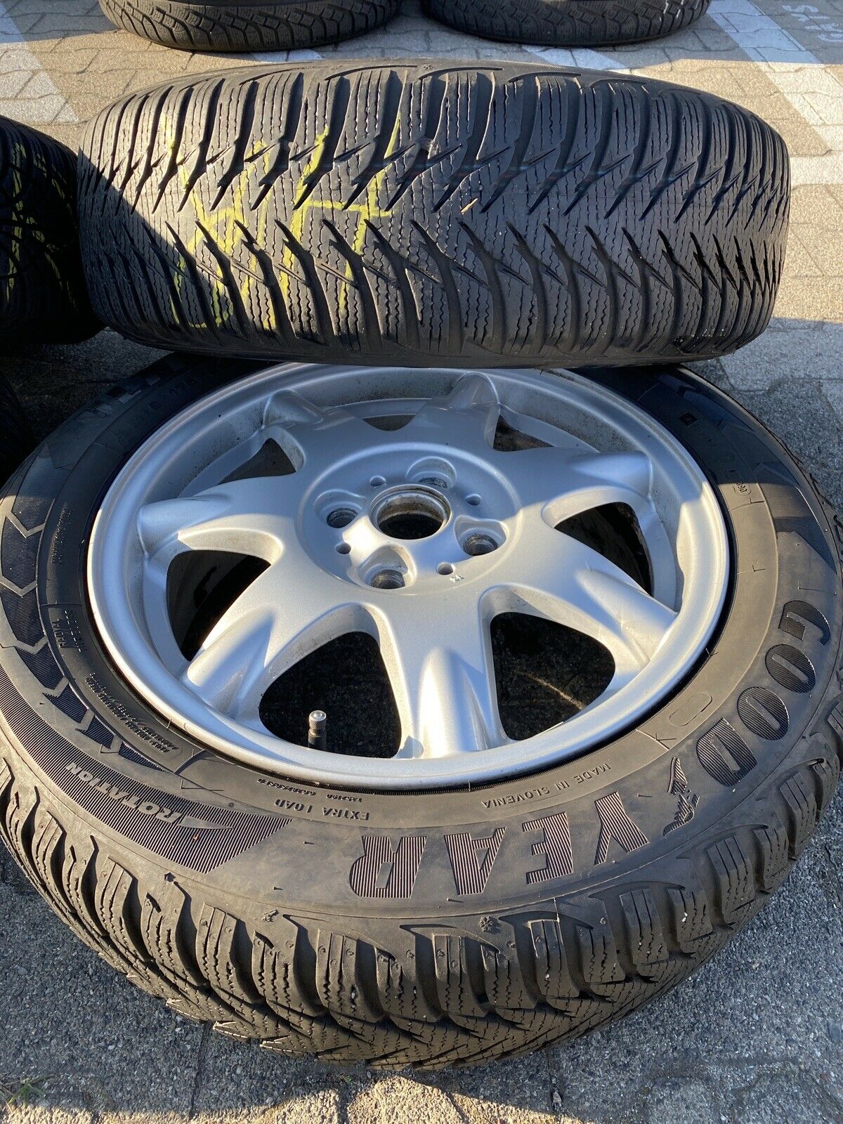 MINI COOPER R56 R50 Alufelgen Delta SPOKE 96 SOMMERREIFEN 175 65 R15 84H 6768972