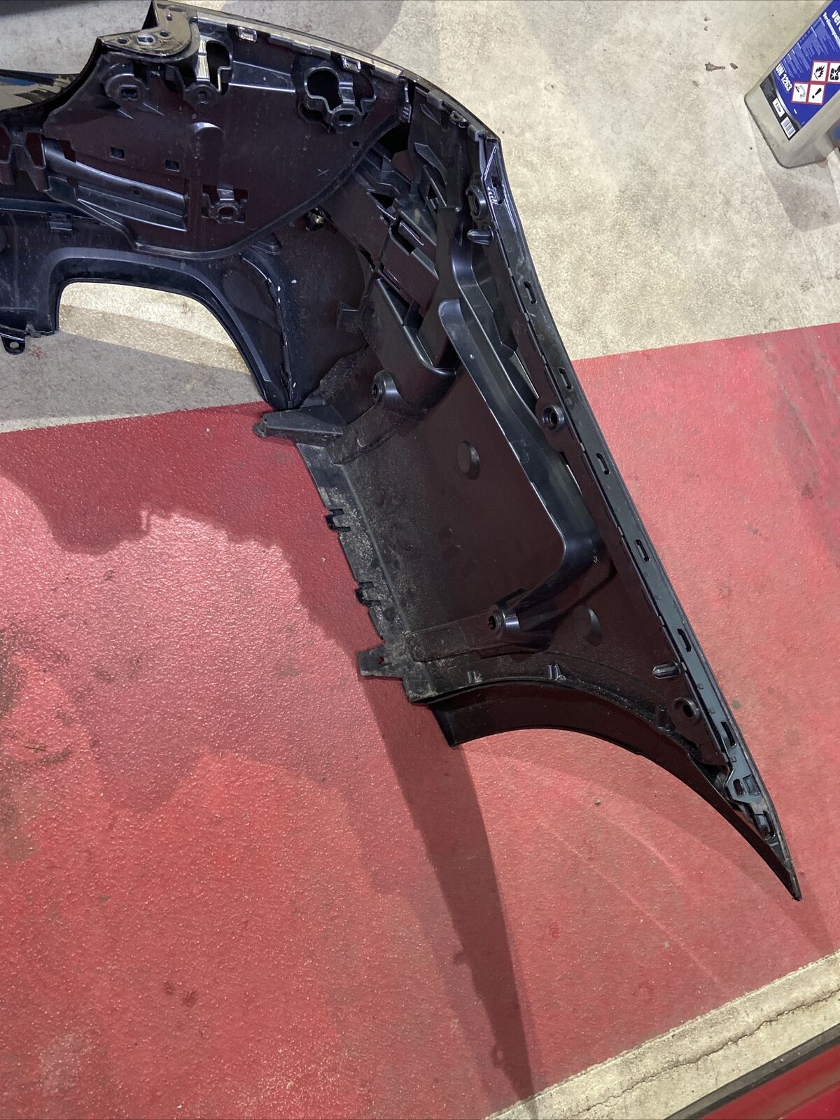 BMW G30 LCI Stoßstange hinten 9498613 inkl 3x Führung links rechts mitte