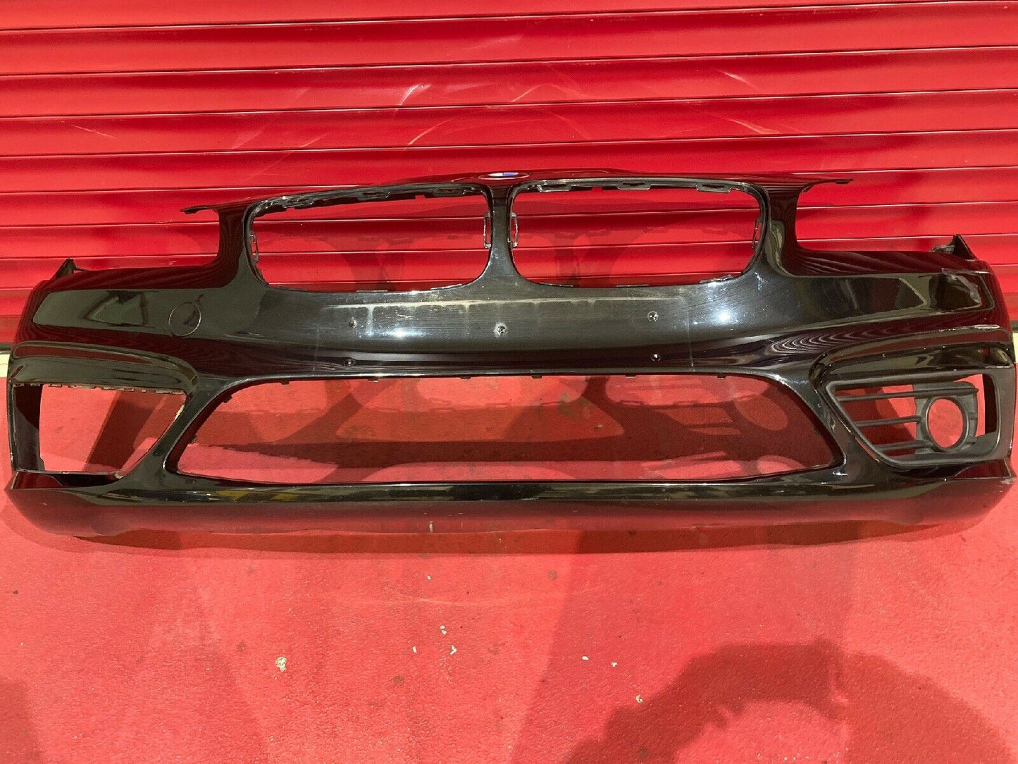 BMW 2er F45 F46 Active & Gran Tourer Stoßstange ohne PARKASSISTENT m Kühlergrill