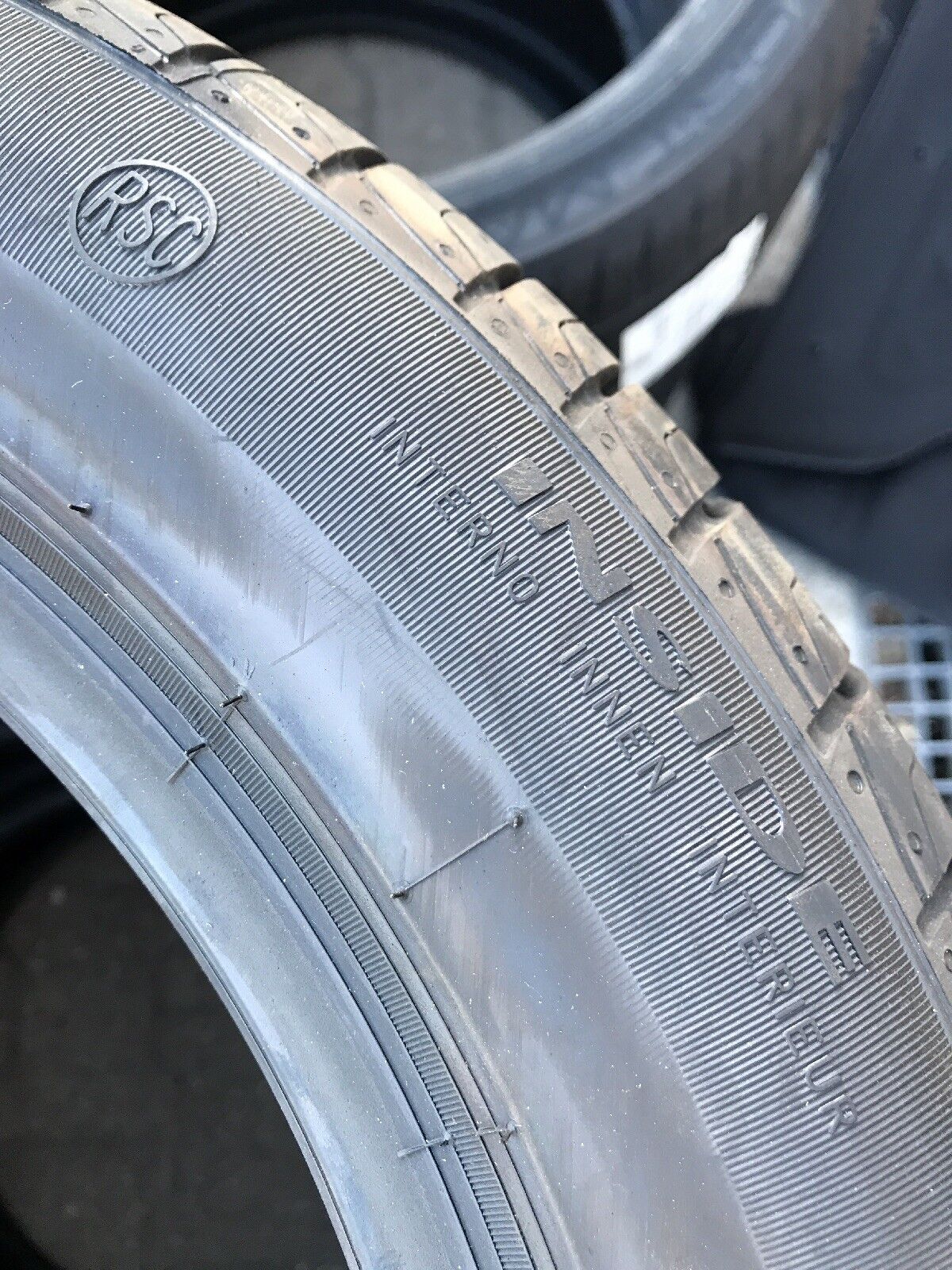 4x NEUE BMW MINI Sommerreifen PIRELLI CINTURATO P1 RSC RUNFLAT 195 55 R16 87W