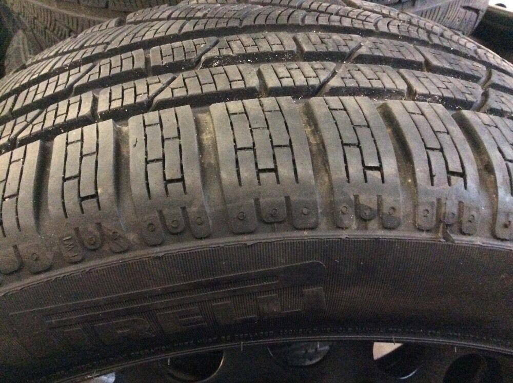 BMW X1 E84 Pirelli 225 50 R17 94H RSC RUNFLAT Winterreifen 6783330 WINTERRÄDER