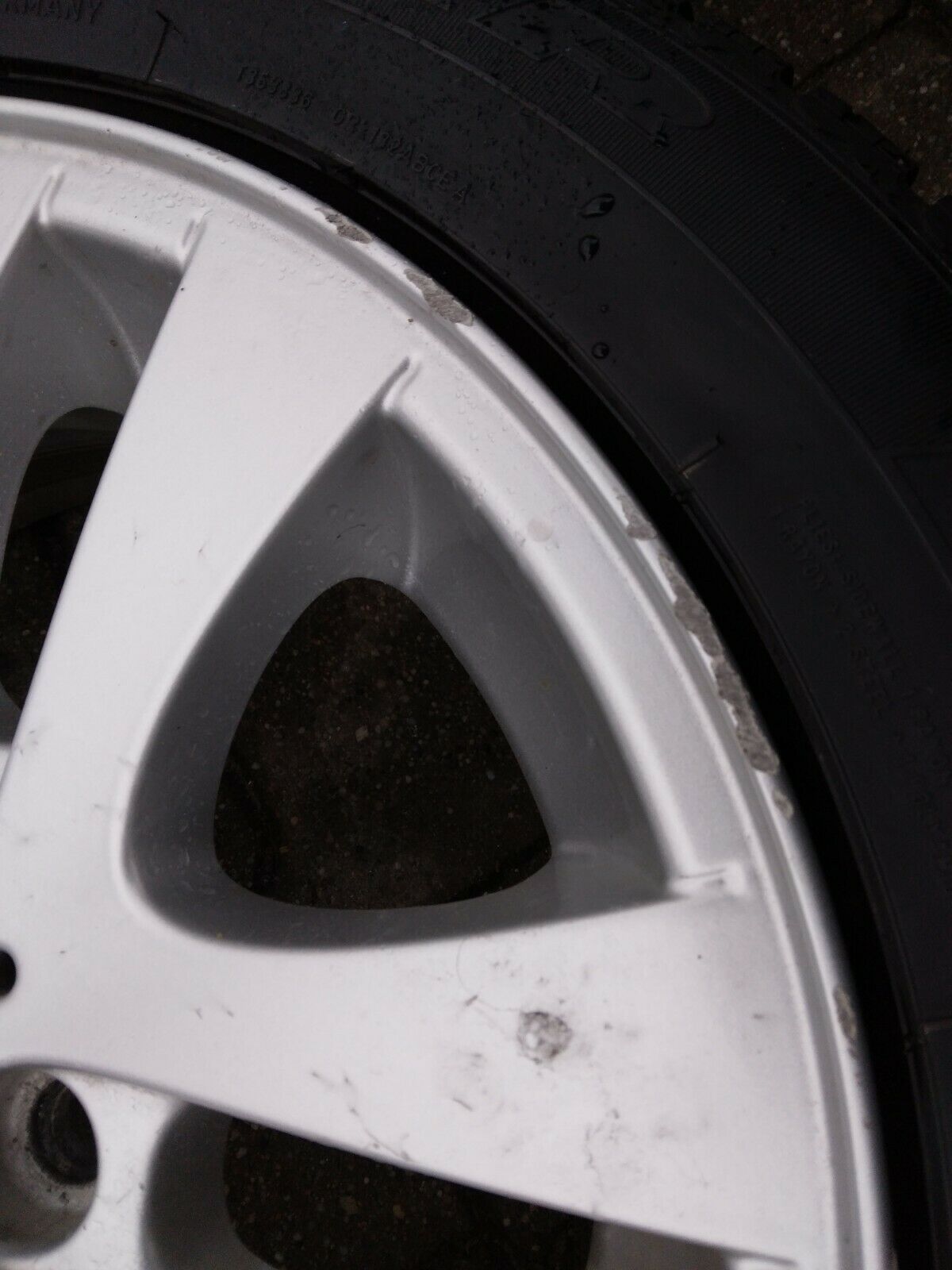 BMW E90 E91 Alufelgen 6775595 Styling 156 Winterreifen 205 55 R16 91H Goodyear