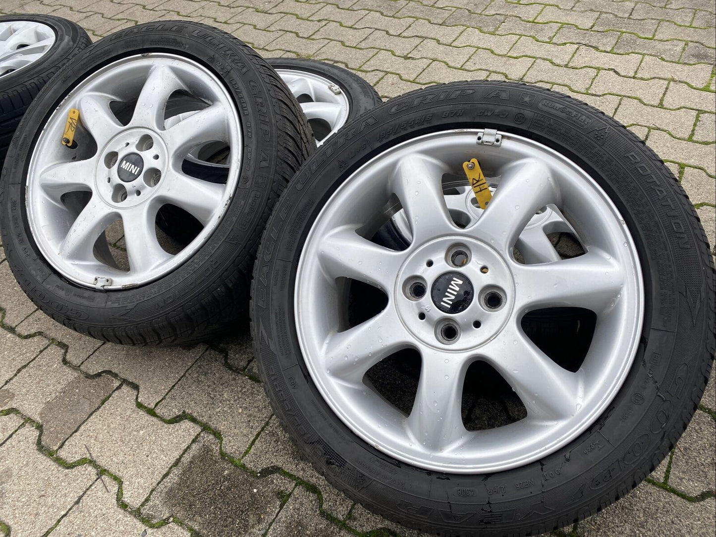 MINI COOPER R56 R50 ALUFELGEN Spoke 94 WINTERREIFEN RSC 195 55 R16 87H 6775684