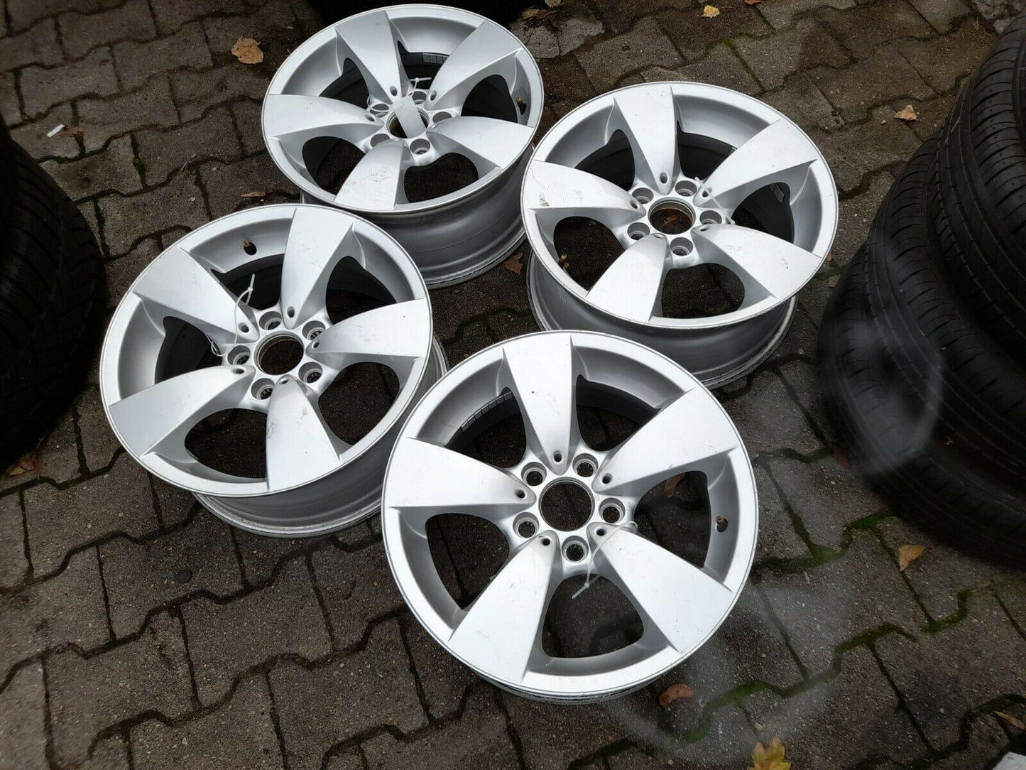 4x Original BMW E60 E61 LCI Alufelgen 6776776 Sternspeiche Styling 138 ET20