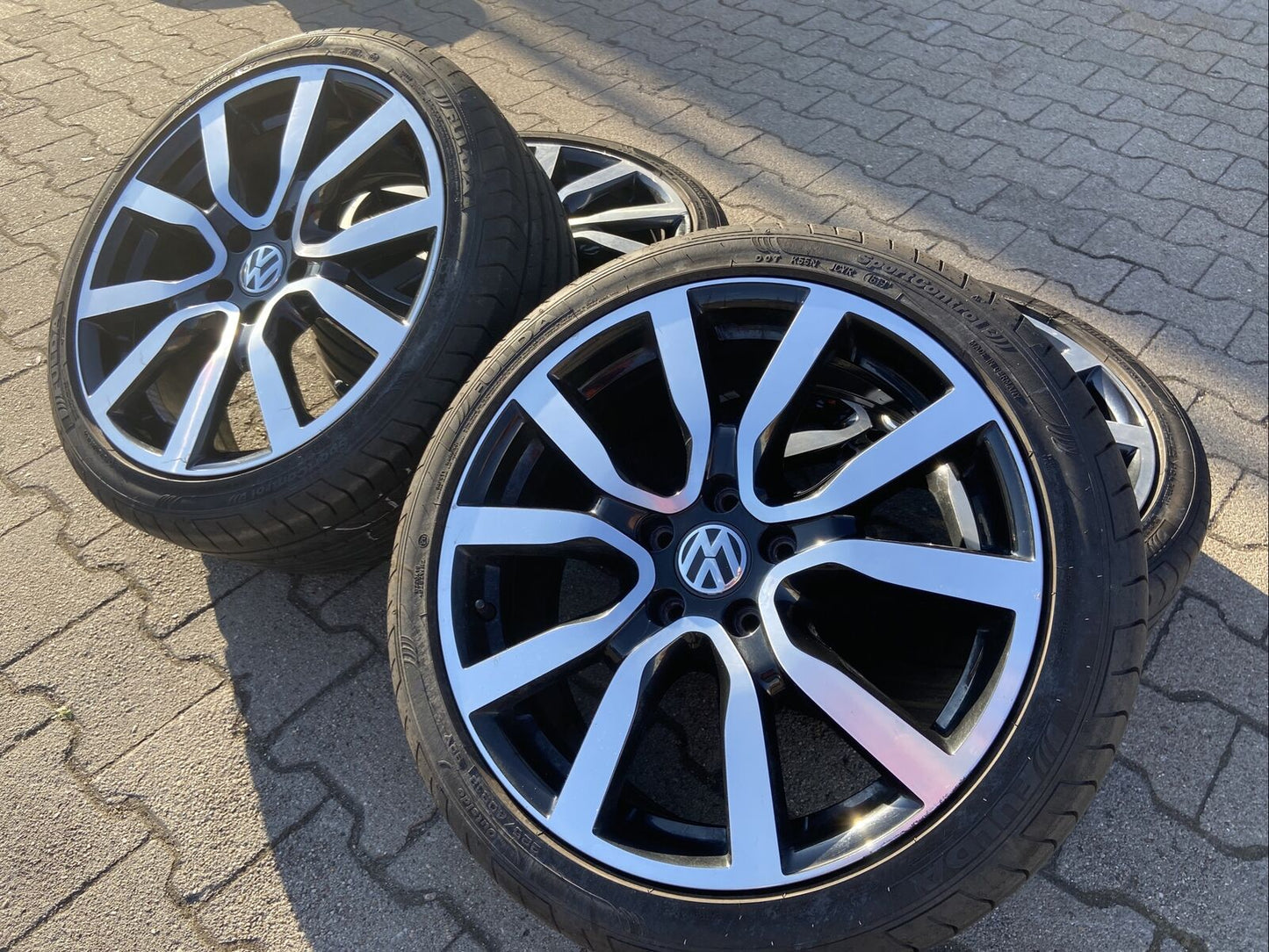VW GOLF 6+7 GTI SERRON Alufelgen FULDA Sommerreifen 225 40 R18 92Y 5K0601025 AC