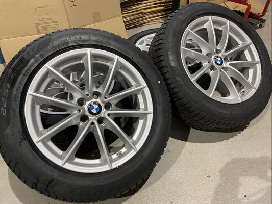 ORIGINAL BMW G30 G31 Styling 618 Alufelgen 6868217 WINTERREIFEN PIRELLI RSC RDCI