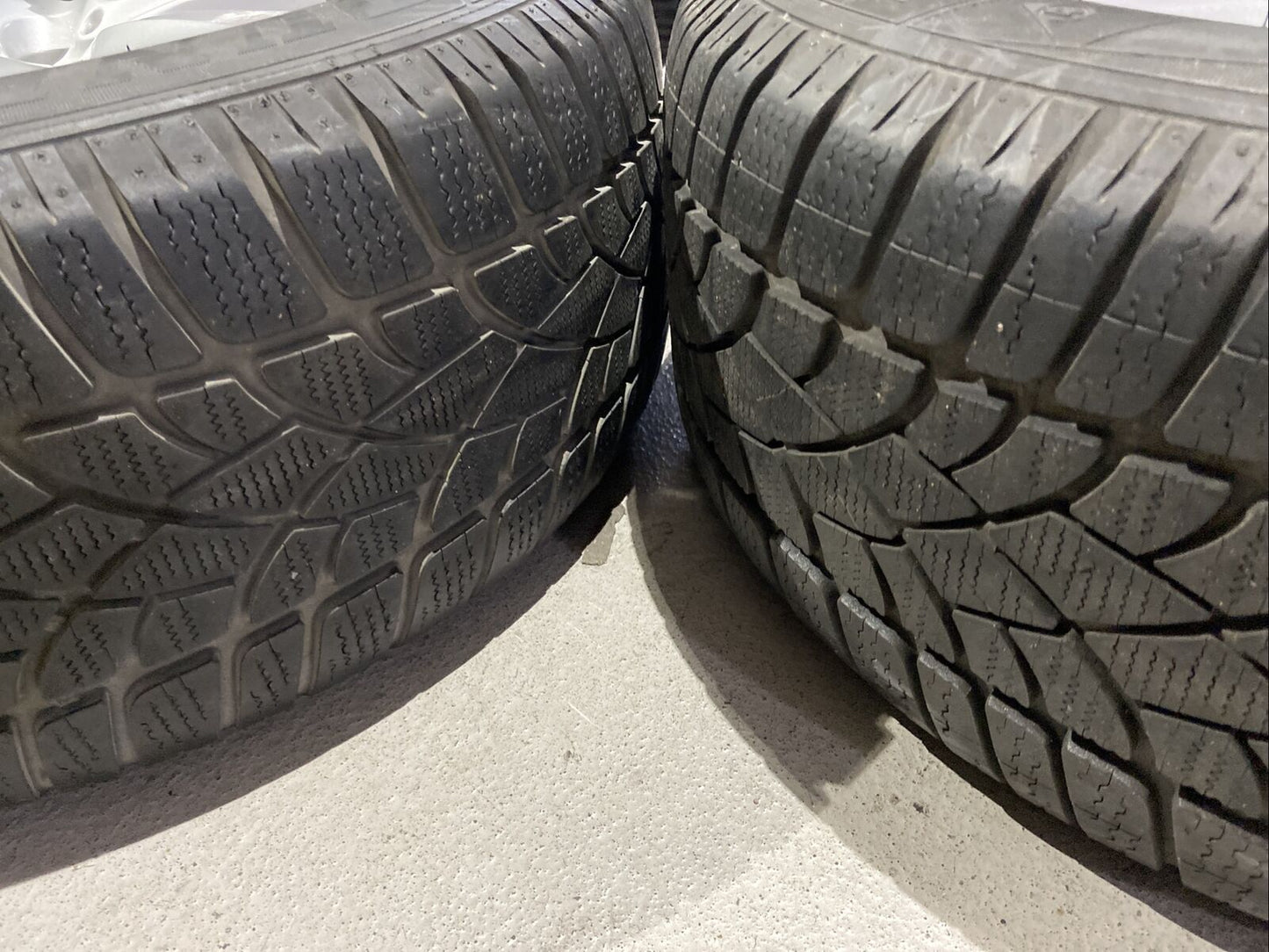 BMW F10 F11 Styling 327 Alufelgen WINTERREIFEN DUNLOP 225 55 R17 97H RSC 6790172