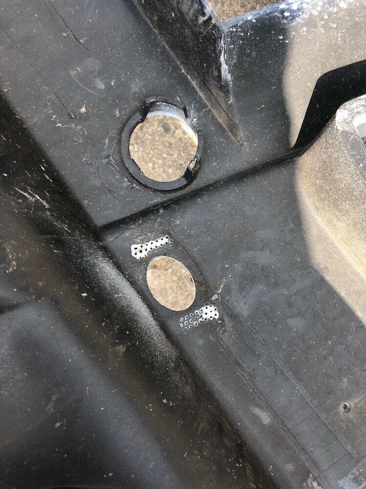 ORIGINAL BMW E87 E81 M Paket Stoßstange Stoßfänger VORNE mit PDC OHNE SWR
