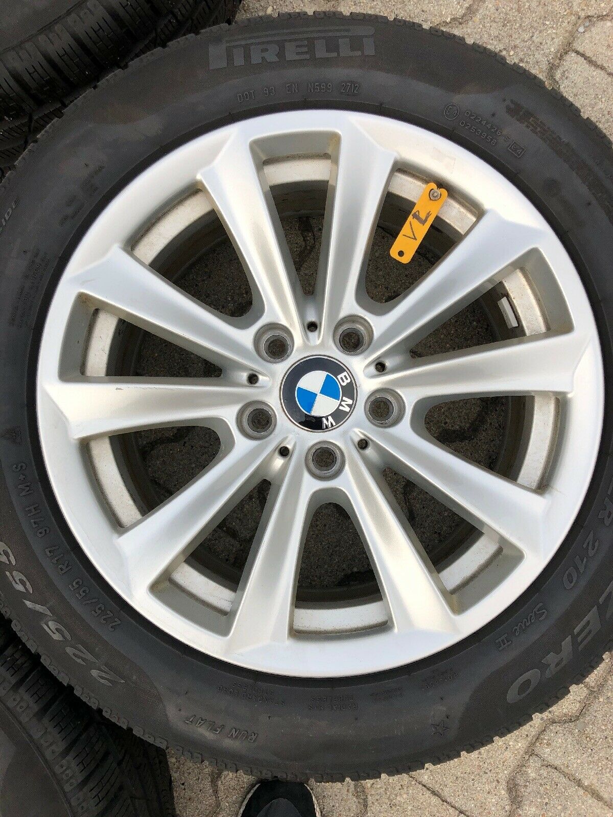 BMW F10 F11 F06 F12 V Speiche 236 Alufelgen Winterreifen 225 55 R17 97H PIRELLI