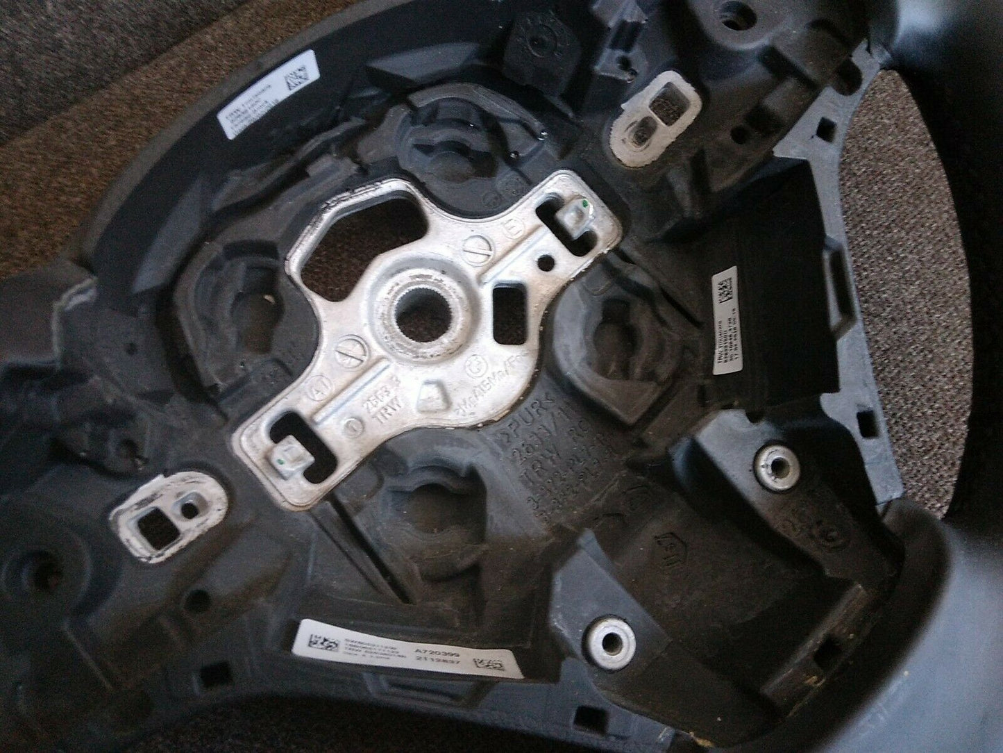 BMW F20 F22 F30 F31 F34 F35 Lenkrad Lederlenkrad 6854753 M SPORT Schaltwippen