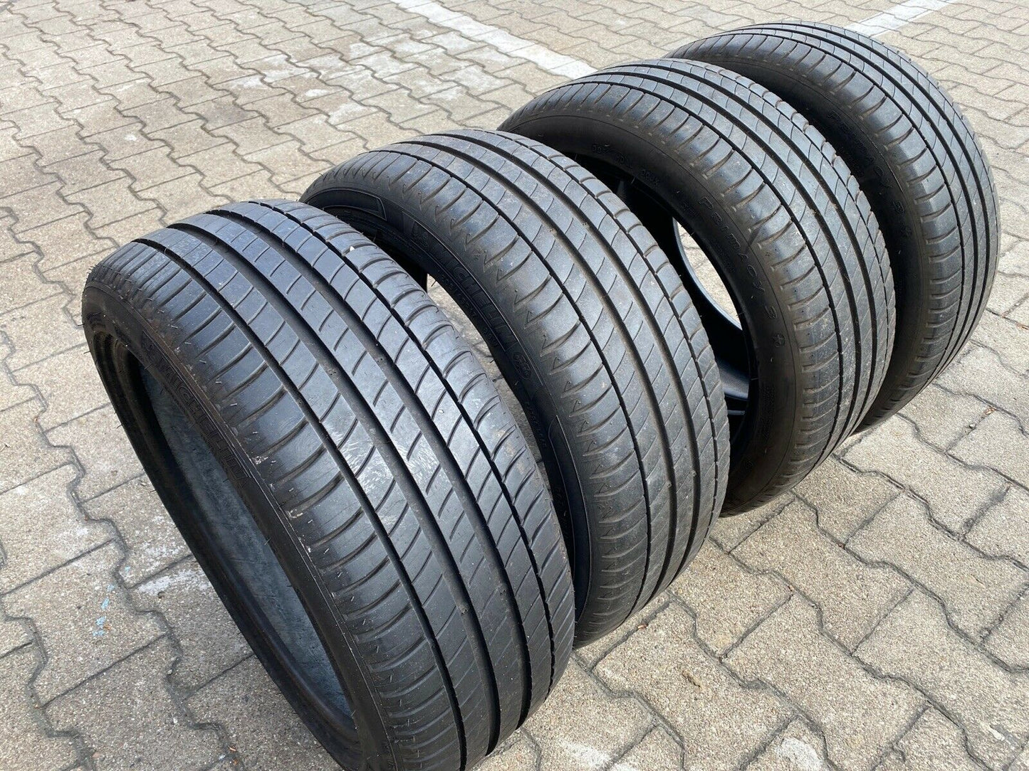 4x MINI Cooper F56 Sommerreifen 205 45 R17 88W MICHELIN PRIMACY 3 DOT0115- 3816
