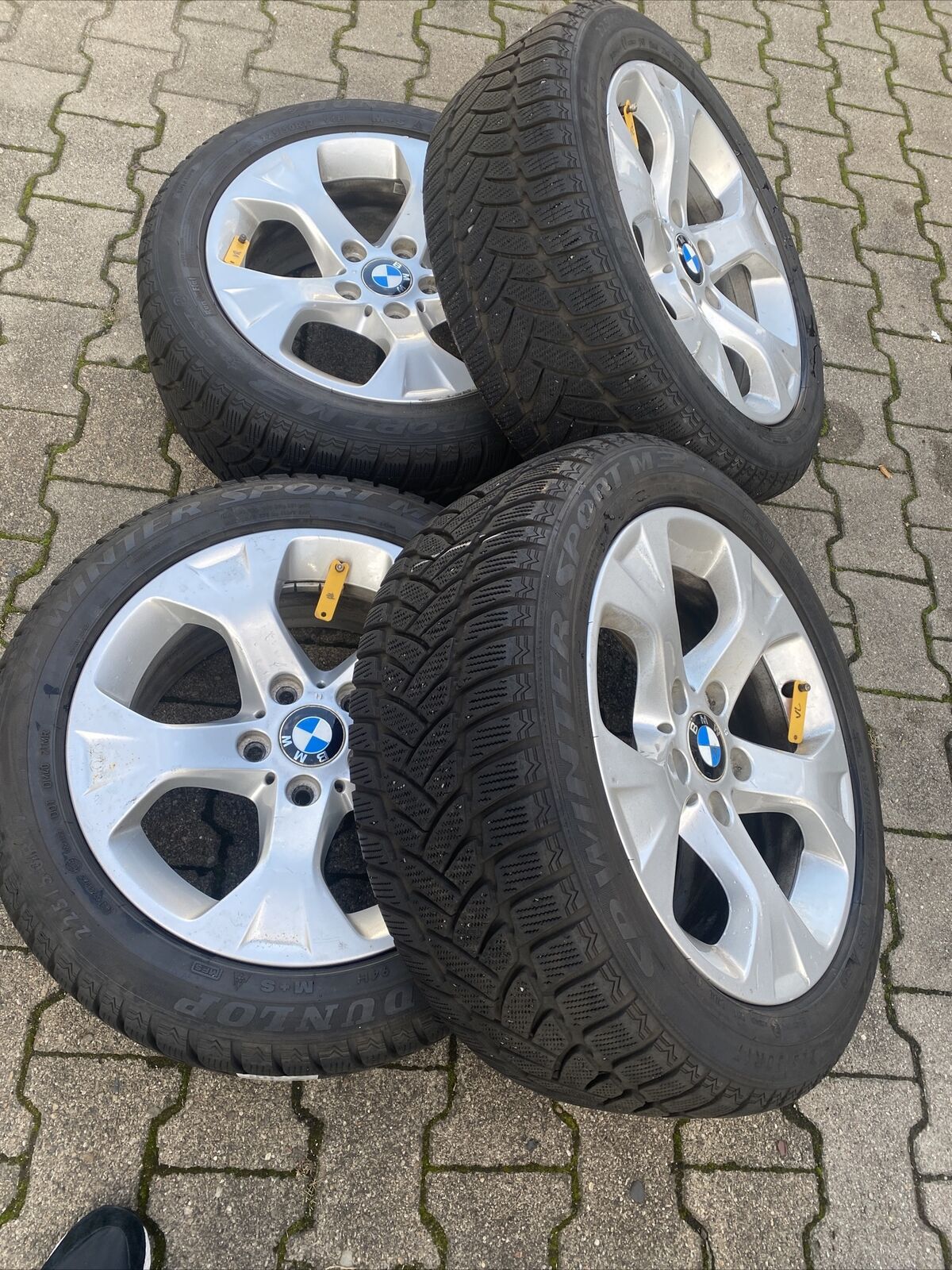 BMW X1 E84 Alufelgen 6789140 Sternspeiche 317 Winterreifen RSC 225 50 R17 94H