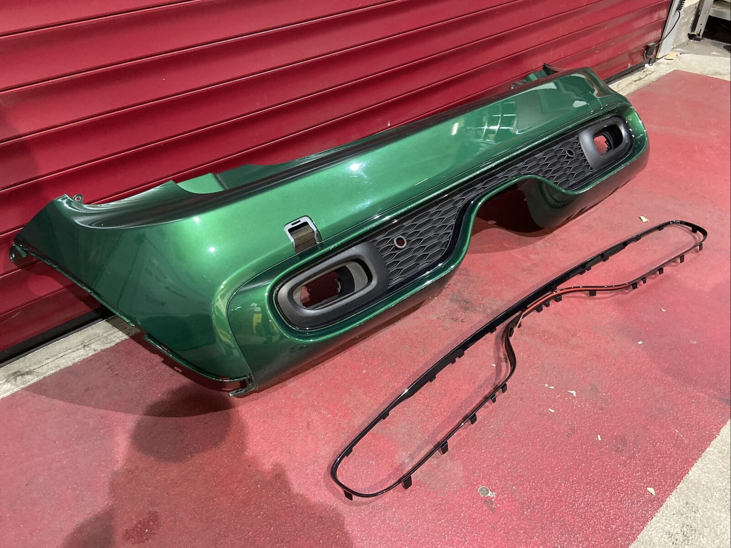 ORIGINAL MINI COOPER S SPORT F56 Stoßstange hinten 7343614 Gitter 7365075