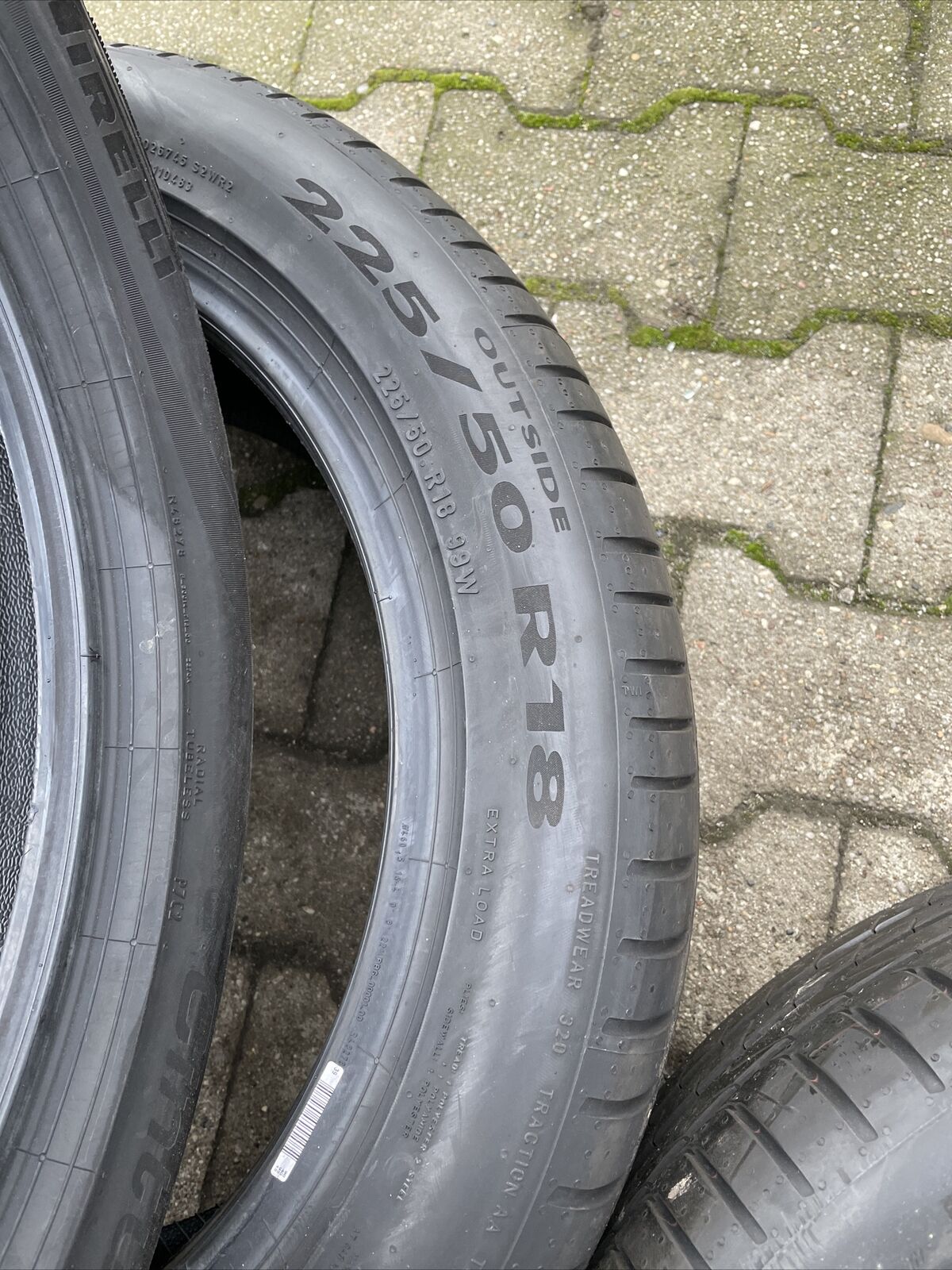 4x NEUWERTIGE 225 50 R18 99W Sommerreifen PIRELLI CINTURATO P7 DOT1021